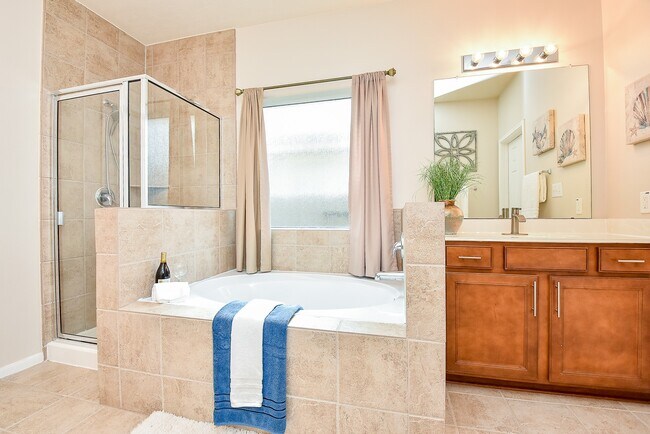 Building Photo - 26302 Sandahl Ct