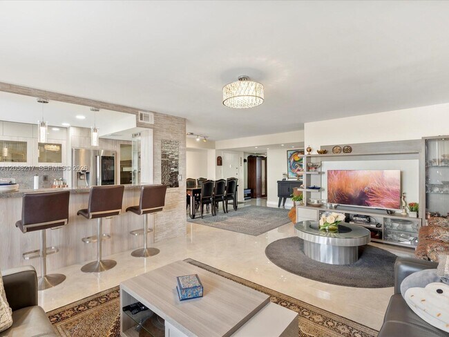 Building Photo - 18071 Biscayne Blvd
