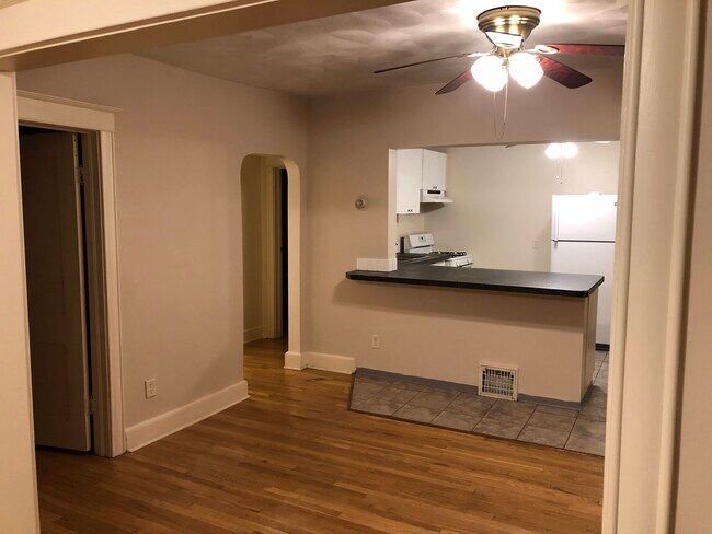 Building Photo - 48 Dennison Ave