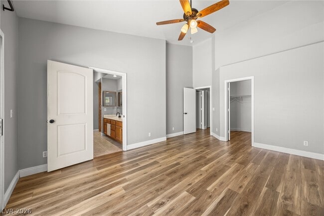 Building Photo - 328 Waterwheel Falls Dr