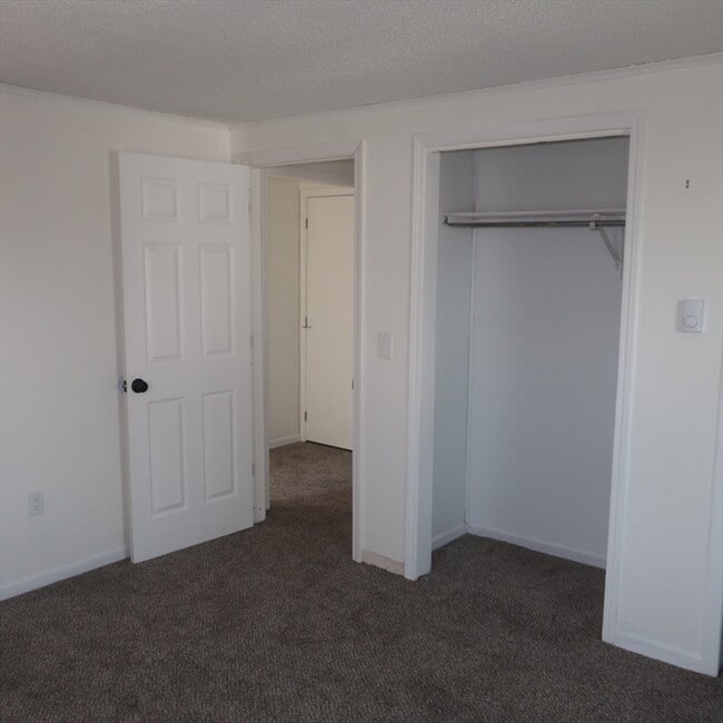 Building Photo - 54 Ballard St