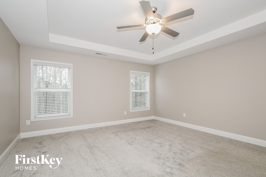 Building Photo - 393 Floating Leaf Way