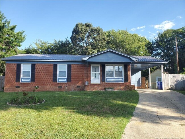 Primary Photo - 5415 Cactus Ct