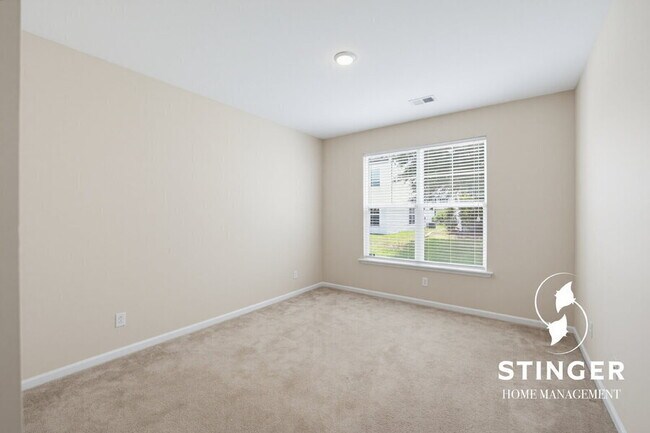 Building Photo - 2 Congaree Way