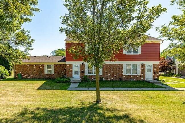 Primary Photo - 1634 Wingate Blvd