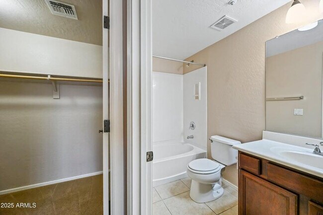 Building Photo - 7102 W Katharine Way