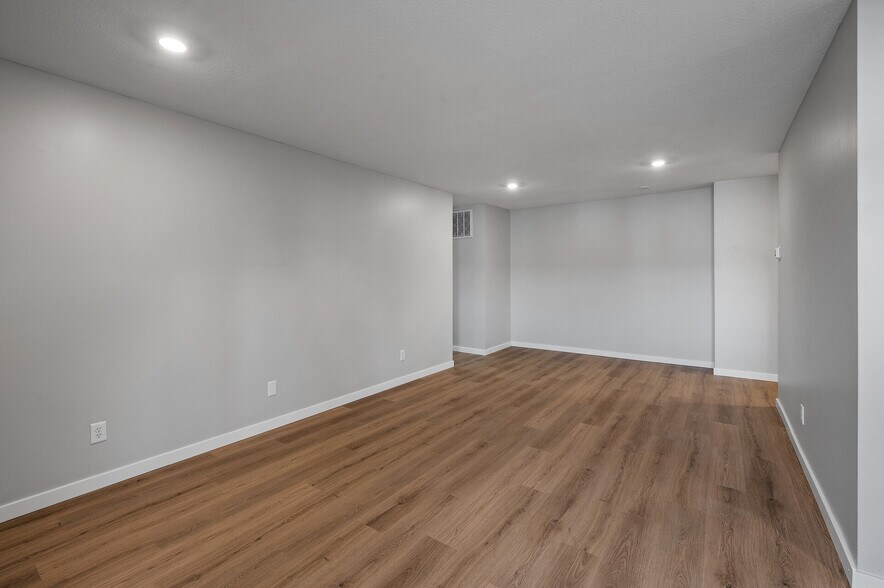 Livingroom - 1551 Namekagon St