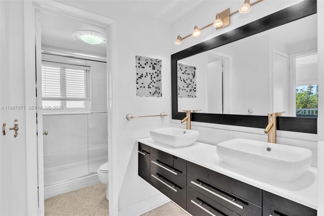 Building Photo - 4144 El Mar Dr