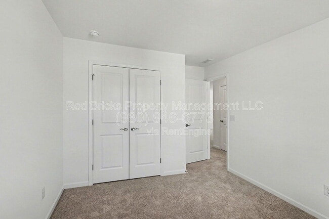 Building Photo - 1706 Heron Ct