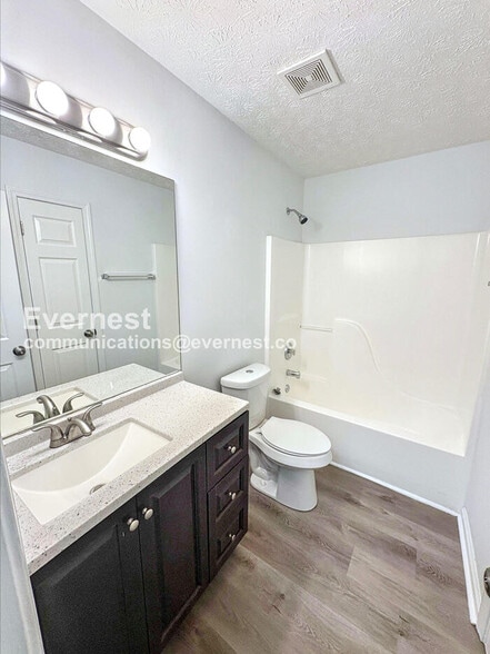 Building Photo - 229 Pebble Creek Dr