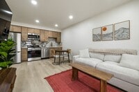 Building Photo - 4018 Riviera Dr