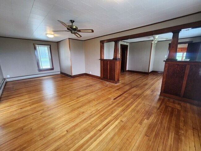 Building Photo - NOW $100 OFF! - Charming Single-Family Home