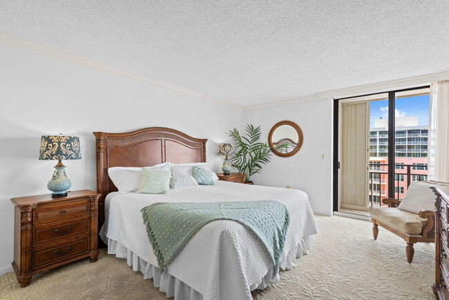 Building Photo - 3009 S Ocean Blvd