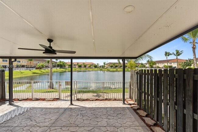 Building Photo - 16570 SW 70th St