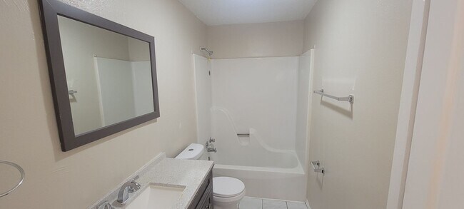 Building Photo - 3019 Aspin Dr