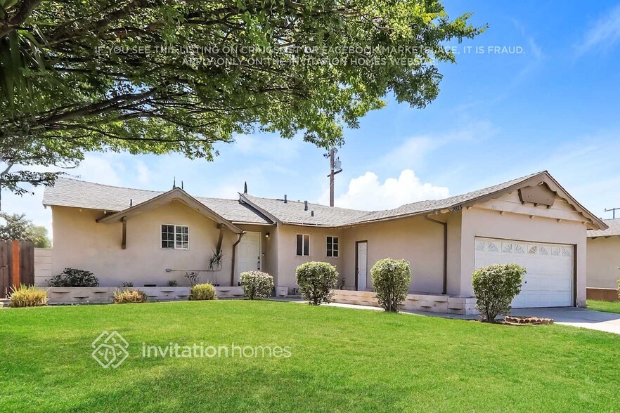 Building Photo - 2815 St Elmo Dr