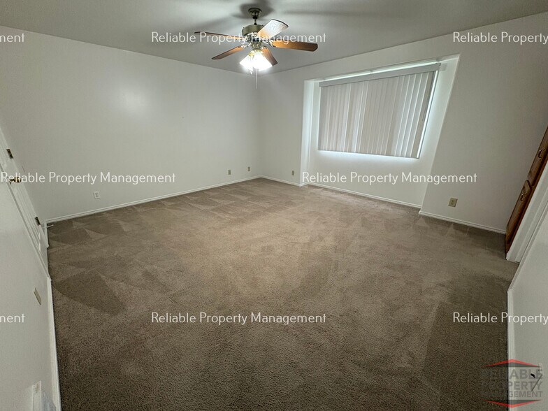 Building Photo - 1322 Walstrom Ln