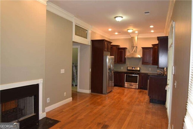 Building Photo - 242 Dodd Ave SW