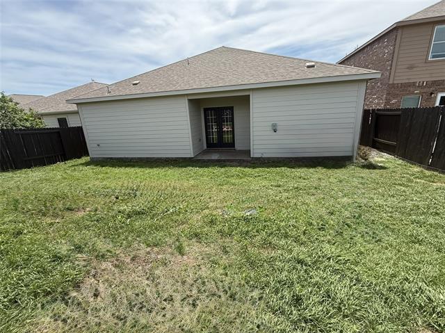 Building Photo - 205 Oriole Dr
