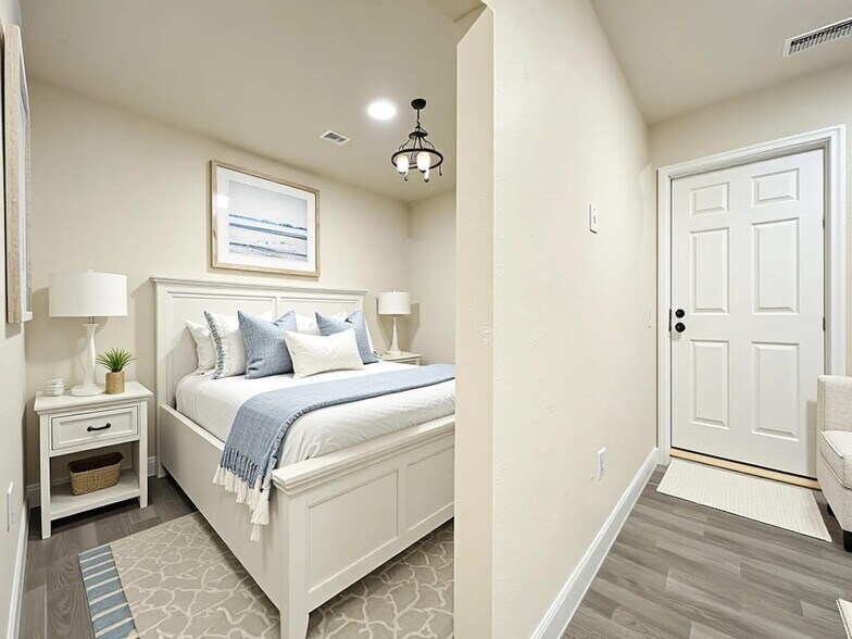 Building Photo - 877 Park Manor Dr