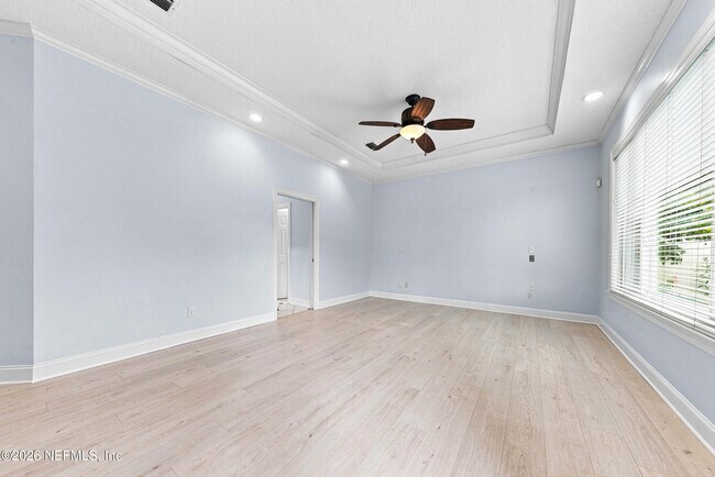 Building Photo - 38 Tallwood Rd