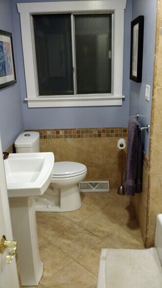 bathroom - 11175 W Ohio Dr