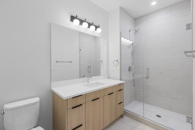 Building Photo - 2 bedroom in Chicago IL 60613