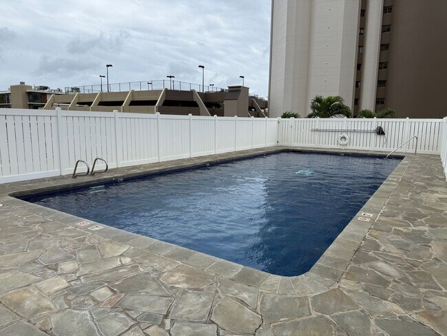 Building Photo - Fully-Furnished Studio with a View at Regency Tower