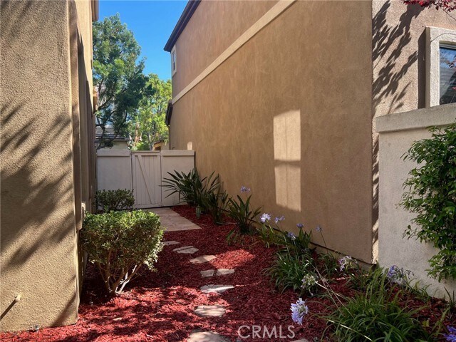 Building Photo - 29 Calvados