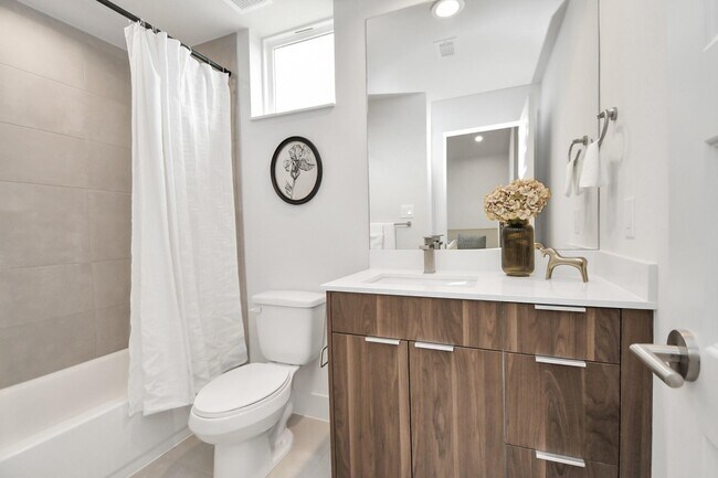 Building Photo - 3009 Pelon Cay Dr