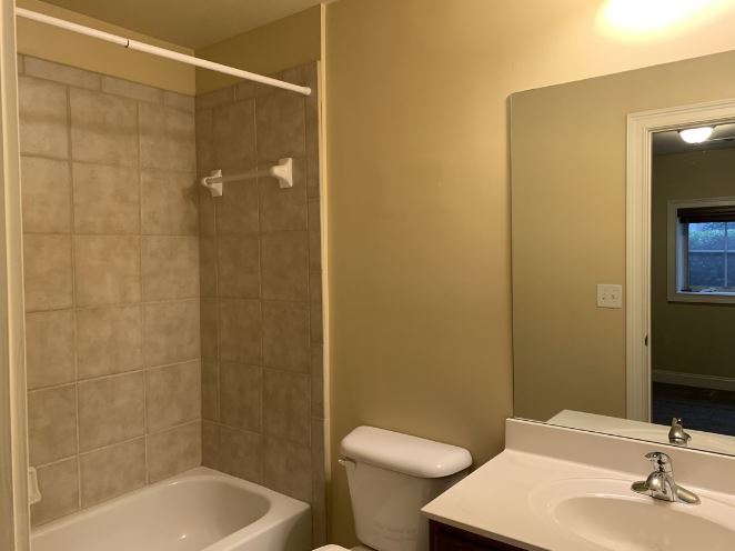 Building Photo - 817 Perennial Dr