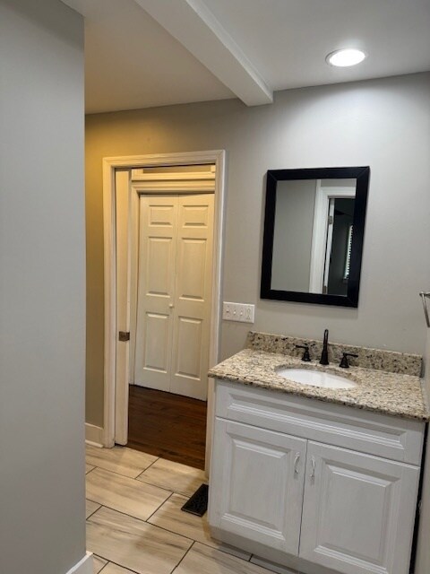 Building Photo - 2BR/1BA in Historic Springfield!