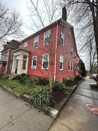 Building Photo - Walnut Street (246) - S