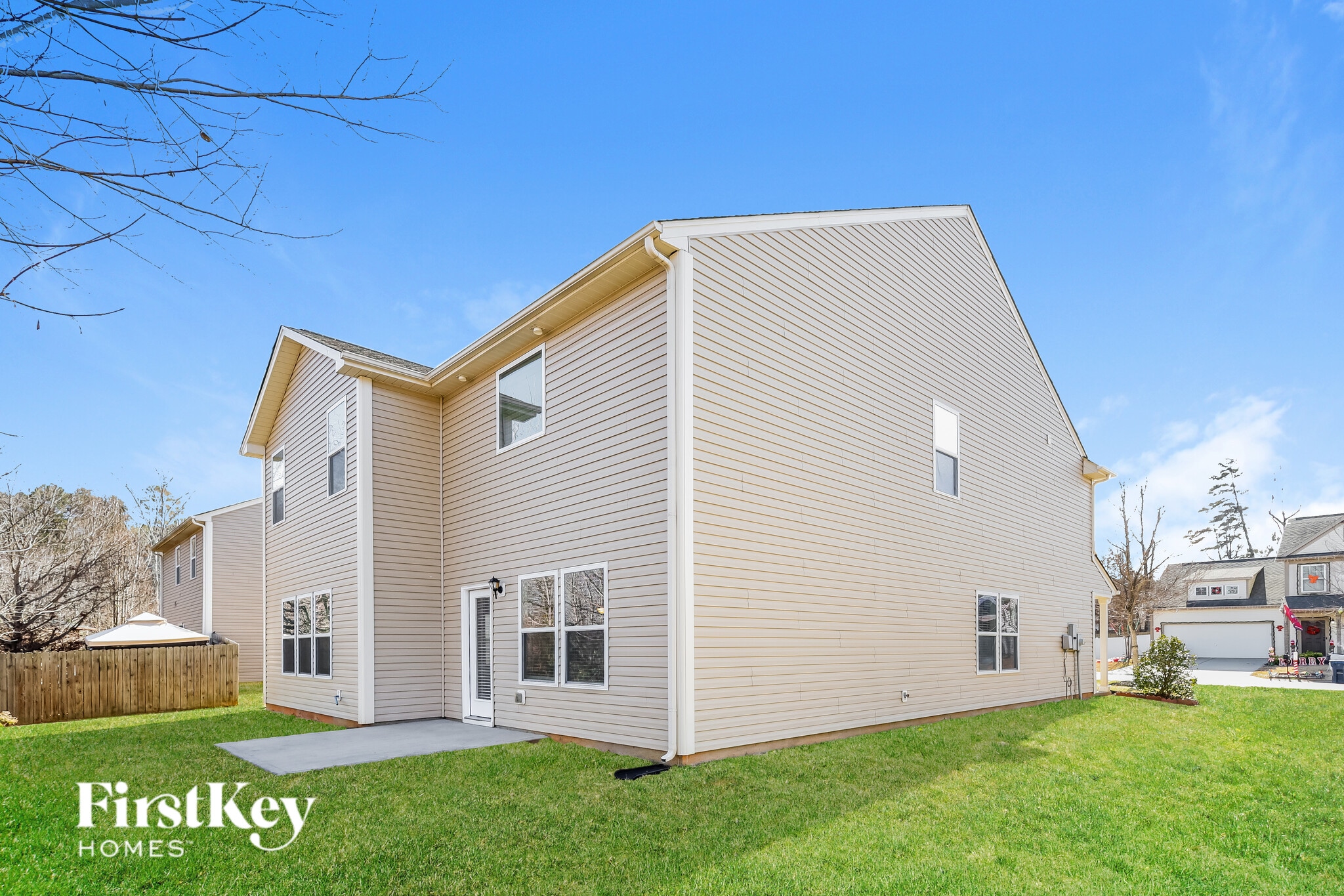 Building Photo - 2080 Lake Vista Drive