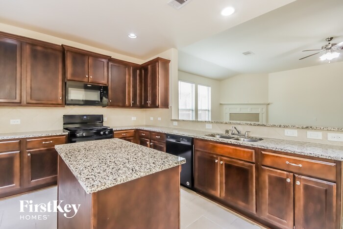 Building Photo - 21611 Royal Troon Dr