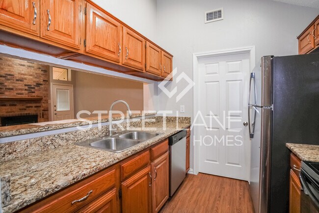 Building Photo - Charming 2 Bedroom in Mesquite!