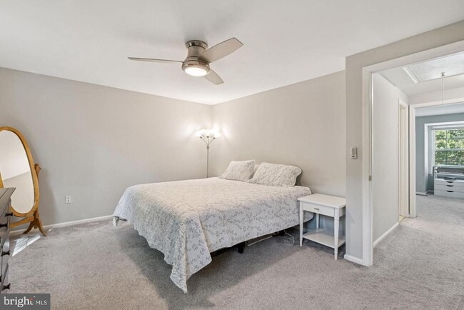 Building Photo - 33 Devon Ct