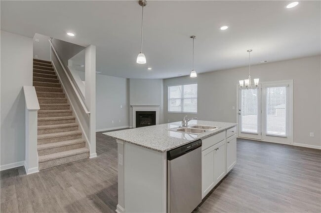 Building Photo - 6767 Scarlet Oak Way