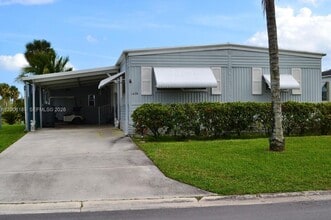 Building Photo - 1620 SW 64th Way