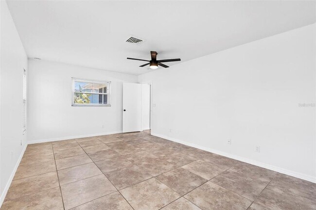 Building Photo - 269 Algiers Dr