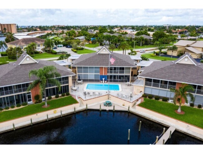 Building Photo - Waterfront Paradise for 55+ ; 2 Bed 2 Bath...