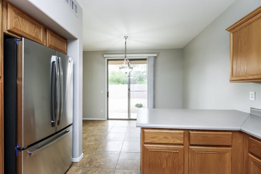 Building Photo - 16806 S Magenta Rd