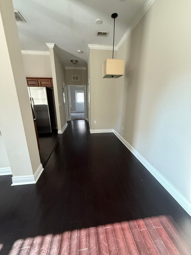 Building Photo - 3 Bedroom Townhome in All Saints District!...