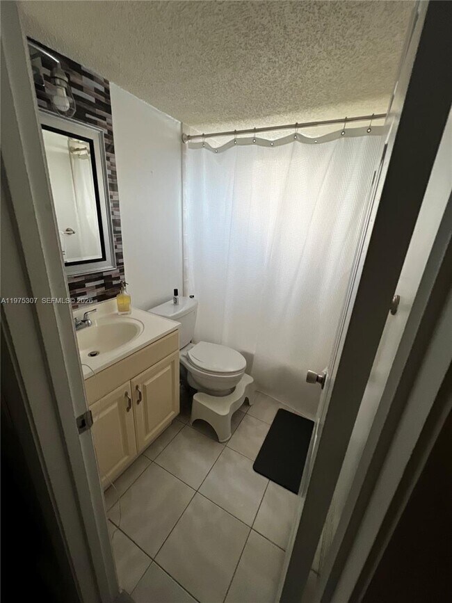 Building Photo - 7610 Stirling Rd