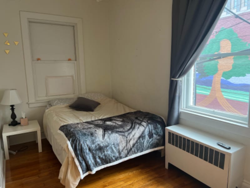 Building Photo - 118 2nd St SW