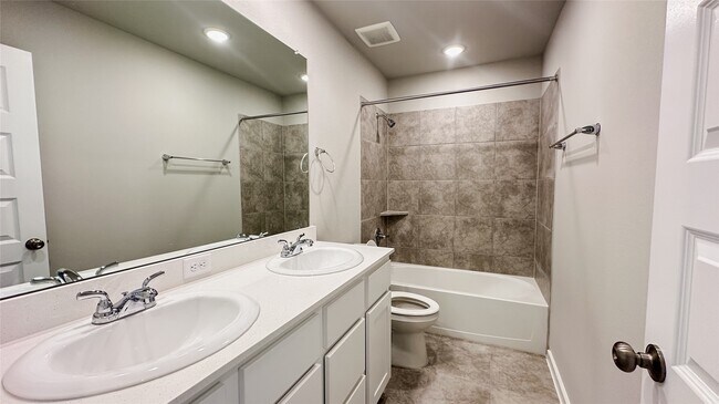 Building Photo - 2805 Bluebonnet Ridge Dr
