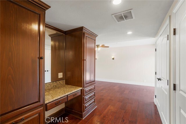 Building Photo - 1011 S Montezuma Way