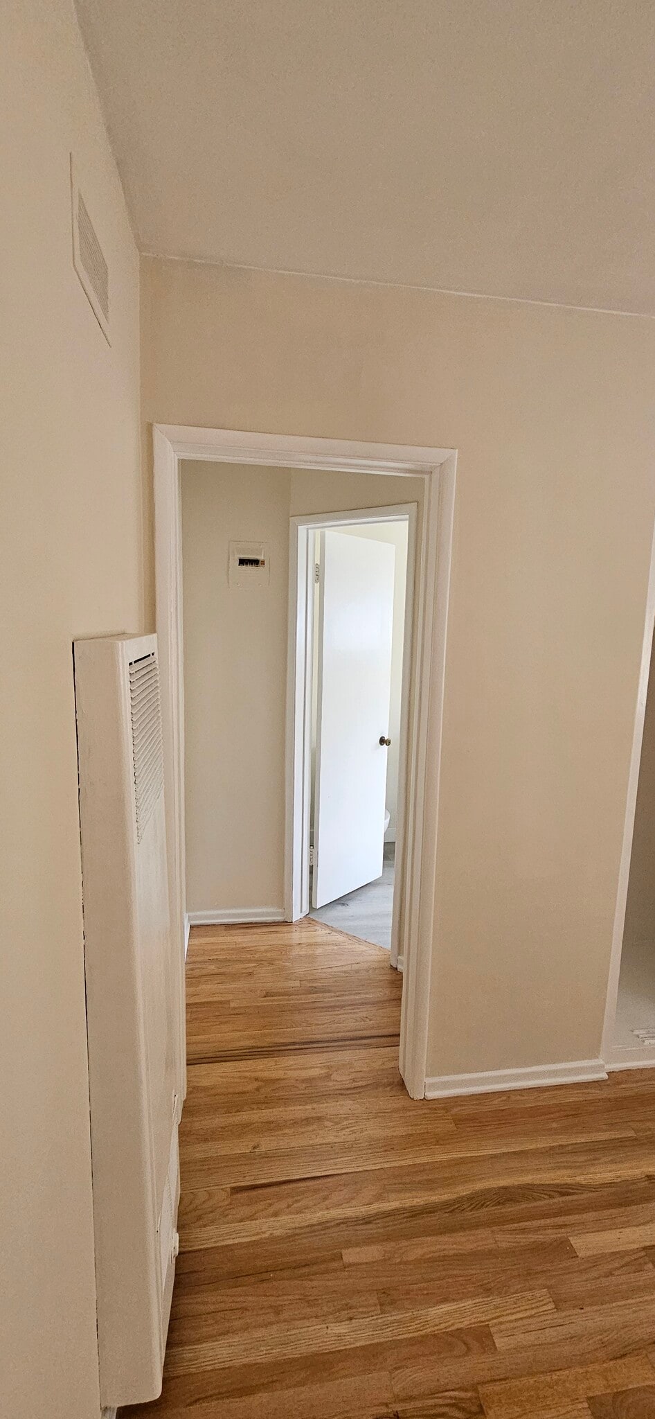 Building Photo - 2022 N Commonwealth Ave