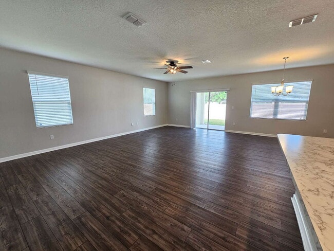 Building Photo - Rockledge 3/2