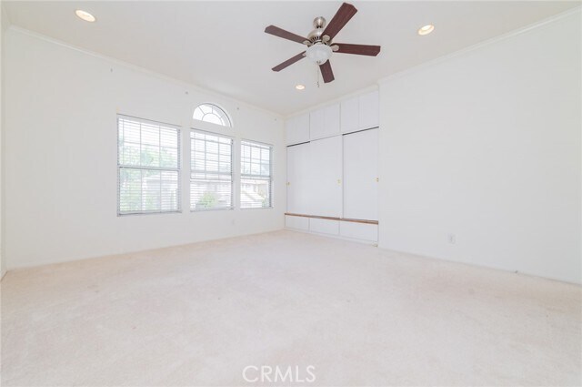 Building Photo - 22661 White Oaks
